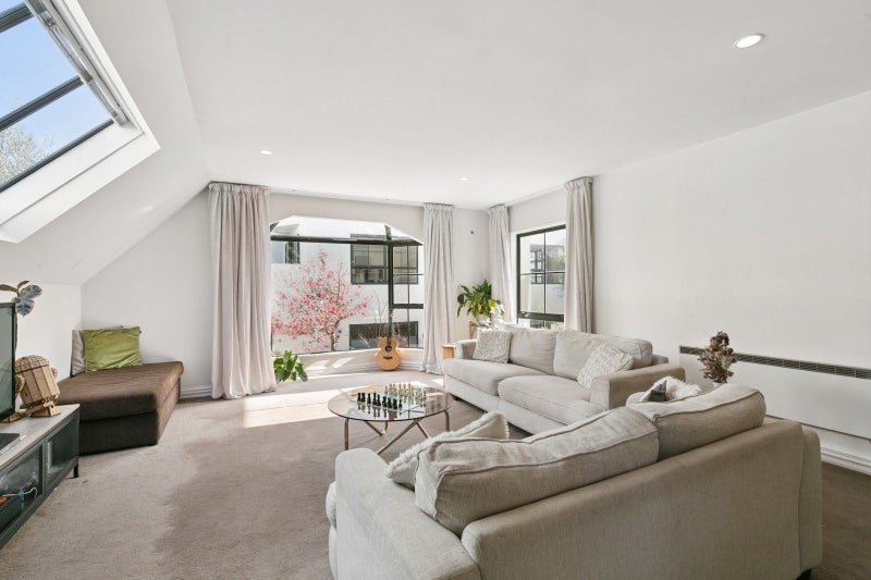 16J Hobson Street, Thorndon, Wellington - Carousel 2