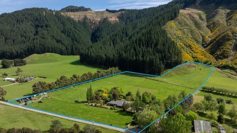 208 Mount Riley Road, Okaramio, Havelock - Carousel 1