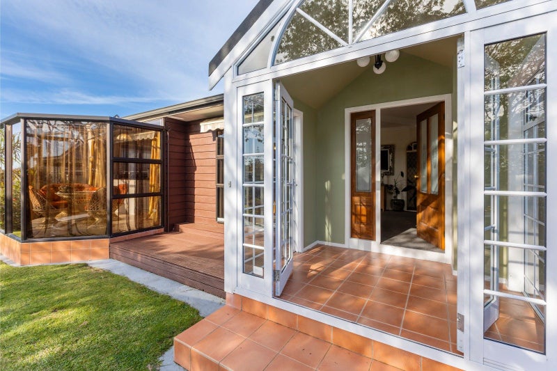 7 Kipling Drive, Whalers Gate, New Plymouth - Carousel 2