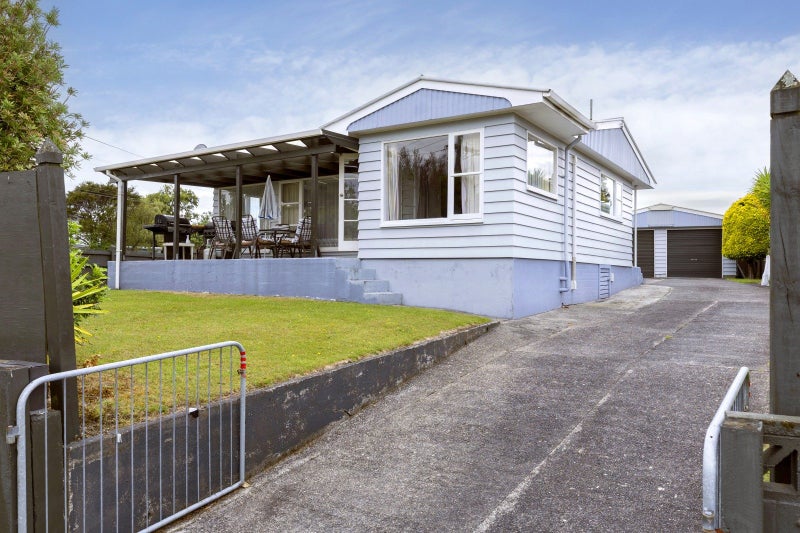 2 Tamatea Road, Taupo - Carousel 1