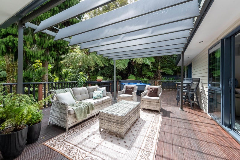 43 Forest Road, Pinehaven, Upper Hutt - Carousel 2