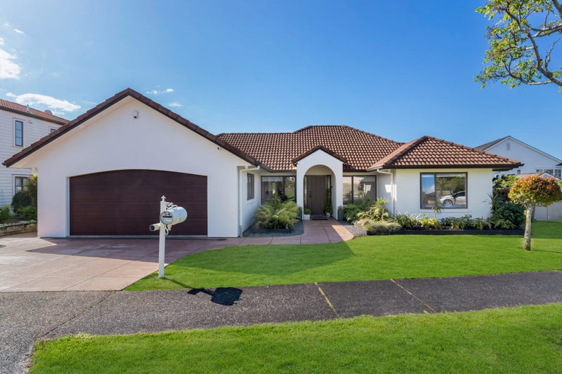54 Mt Lebanon Crescent, The Gardens, Auckland - Carousel 1
