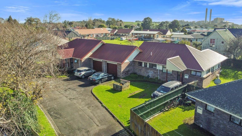 12C George Clay Place, Huntly - Carousel 1