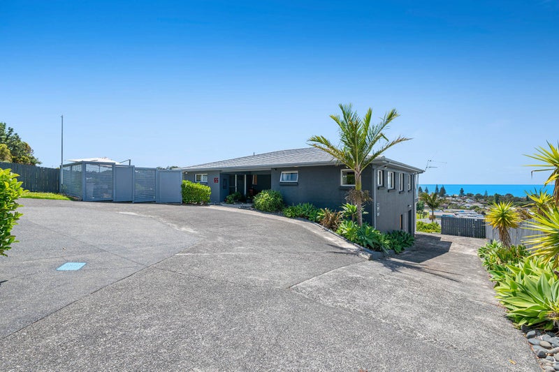 65 West Hoe Heights, Orewa, Orewa - Carousel 27