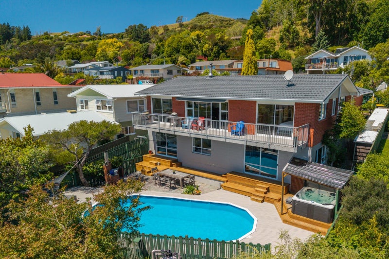 38 Marlborough Crescent, Richmond, Richmond - Carousel 2