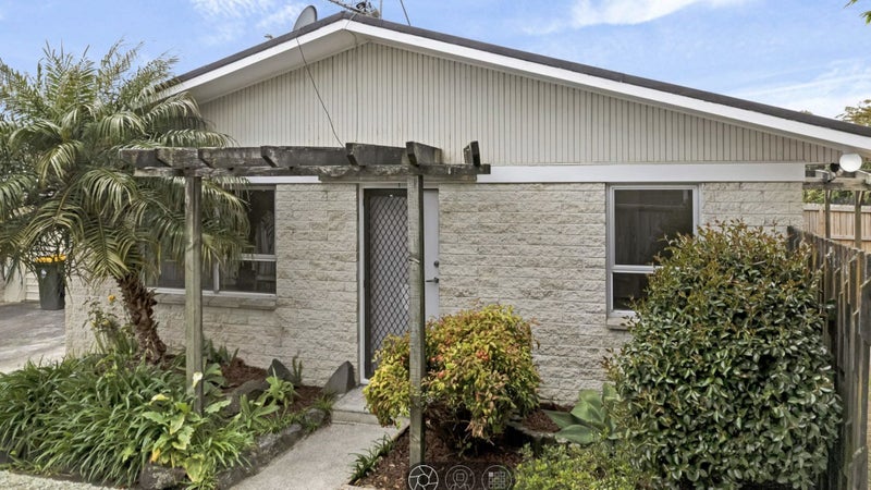 1/11 Chip Grove, Sunnyhills, Auckland - Carousel 1
