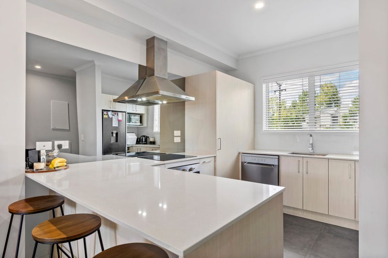 105A Taniwha Street, Wai o Taiki Bay, Auckland - Carousel 2