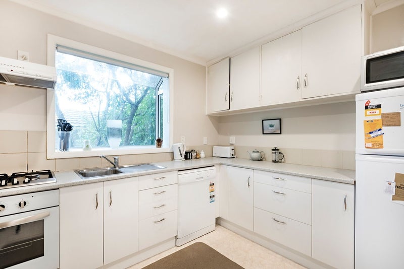 30 Lyndhurst Road, Tawa, Wellington - Carousel 1