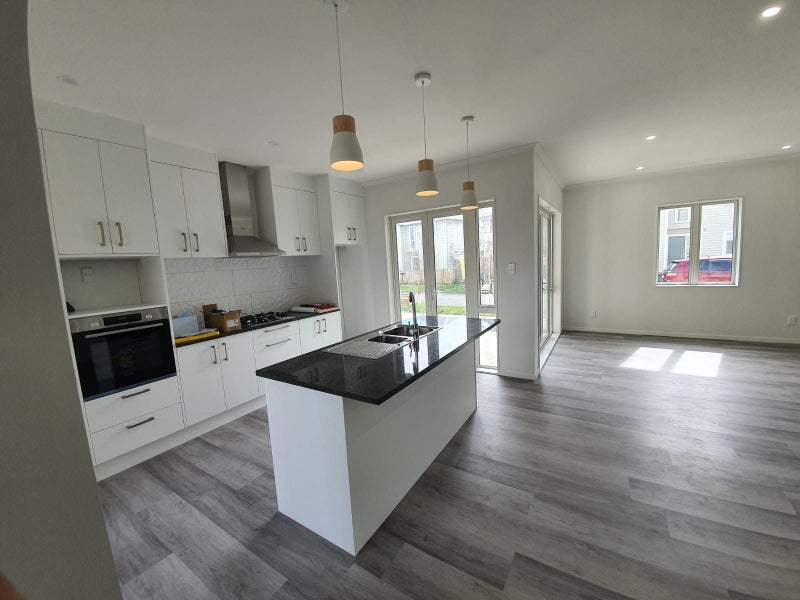 11 Warbler Crescent, Papakura, Papakura - Carousel 2