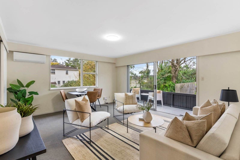 5/20 Penning Road, Castor Bay, Auckland - Carousel 2