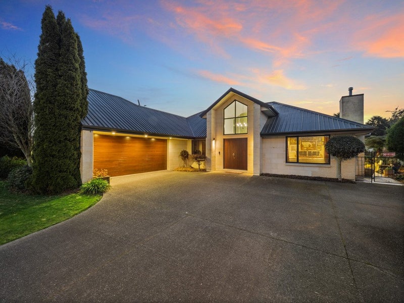 20 Coniston Drive, Allenton, Ashburton - Carousel 1