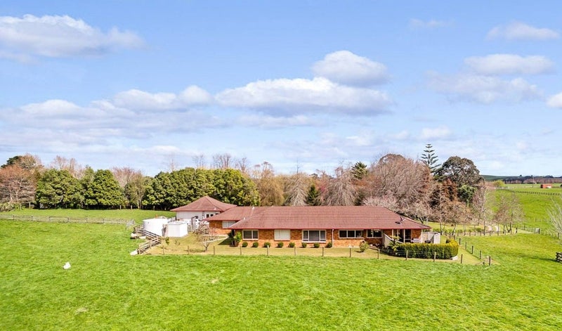 22 Dyke Road, Karaka, Papakura - Carousel 2