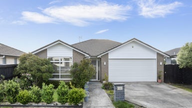18 Wellfield Drive, Papakura, Papakura - Carousel 1