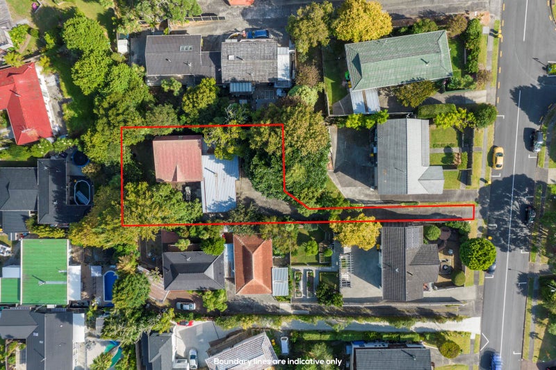 88 Sartors Avenue, Browns Bay, Auckland - Carousel 1