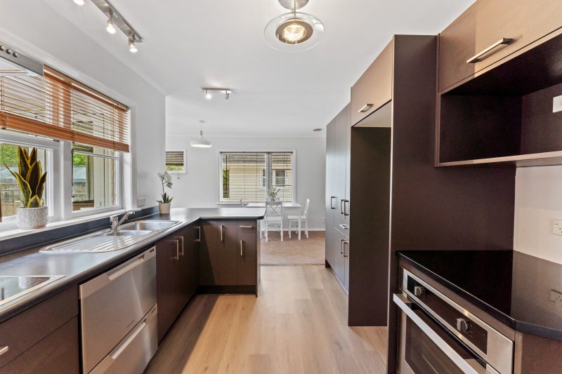 3 Ross Grove, Trentham, Upper Hutt - Carousel 2