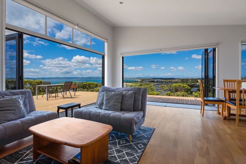 51 Bay Heights Drive, Kaitaia - Carousel 1