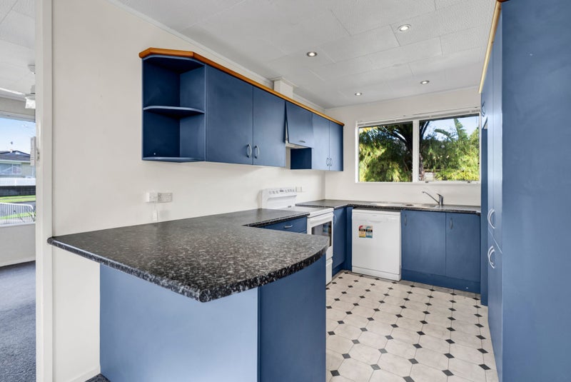 17 Lantana Avenue, Bell Block, New Plymouth - Carousel 2
