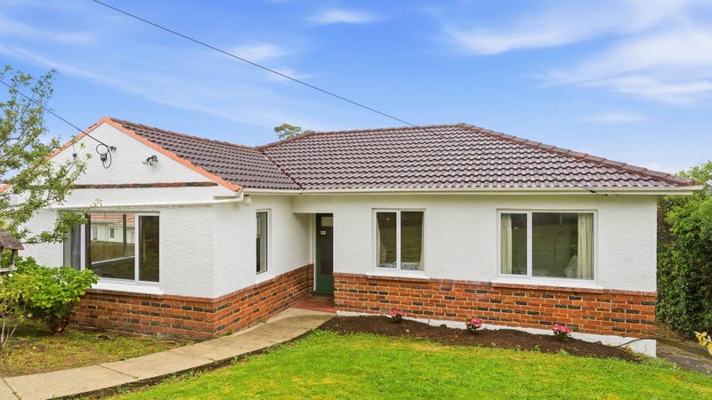 177 Signal Hill Road, Opoho, Dunedin - Carousel 1