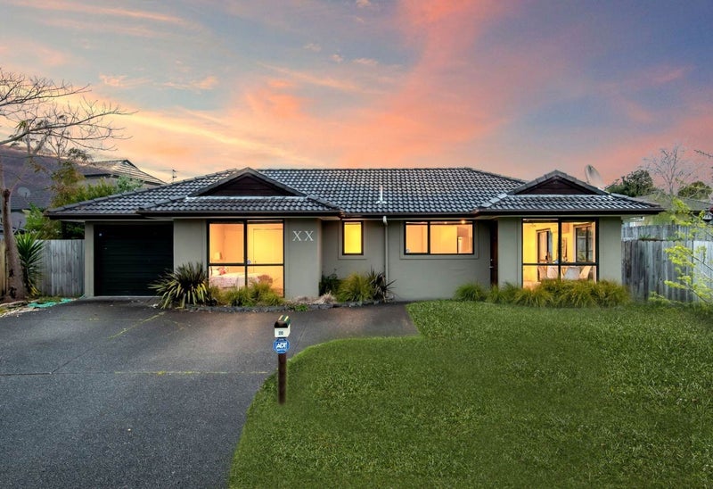 20 Zefiro Drive, Massey, Auckland - Carousel 1