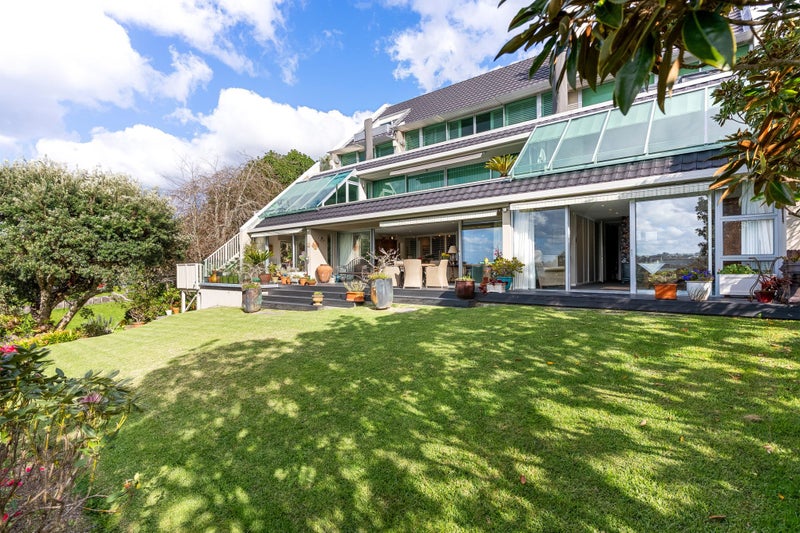 1/3 Masefield Avenue, Herne Bay, Auckland - Carousel 1