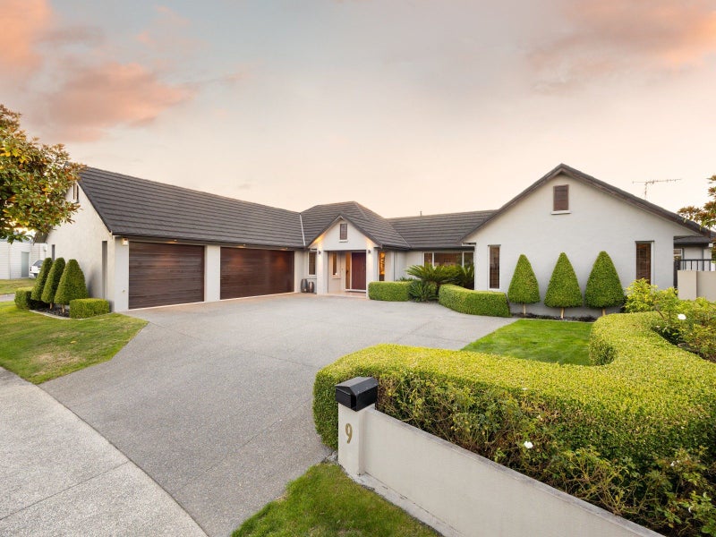 9 The Esplanade, Huntington, Hamilton - Carousel 2