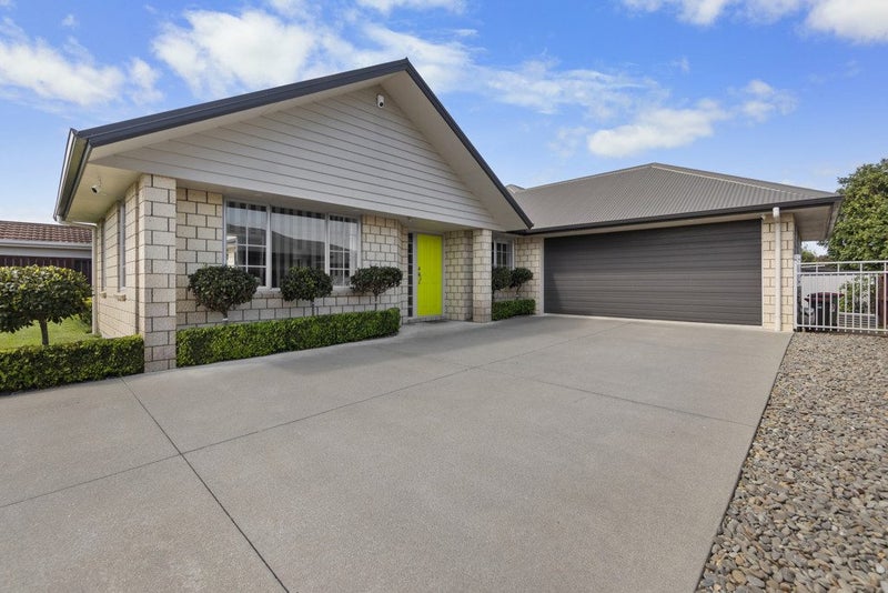 17 Farleigh Close, Huntington, Hamilton - Carousel 1