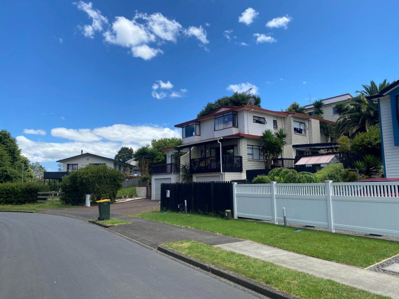 2A Brownlee Place, Pukekohe, Pukekohe - Carousel 1