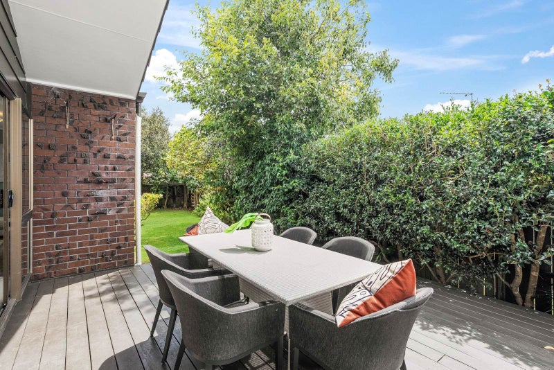 6 Baronie Court, Half Moon Bay, Auckland - Carousel 2