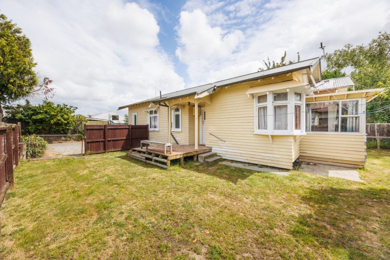 2 Landsdown Court, Roslyn, Palmerston North - Carousel 2