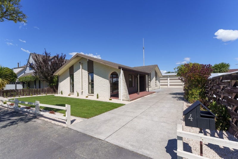 4 Exton Street, Redwood, Christchurch - Carousel 2