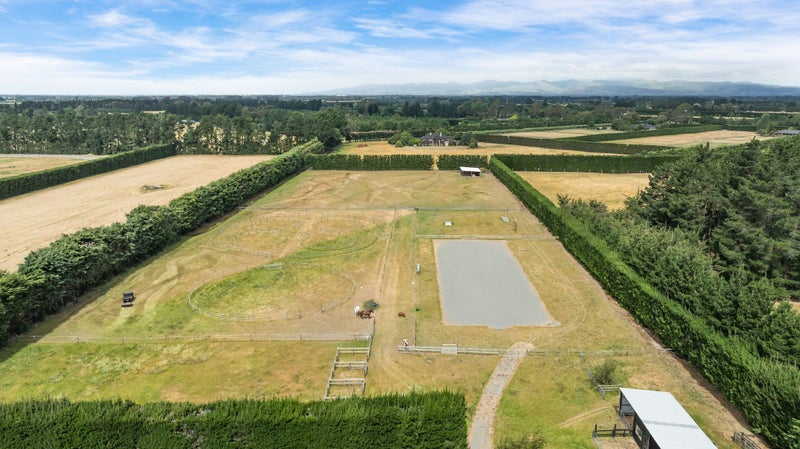 90 Neave Road, Christchurch - Carousel 1