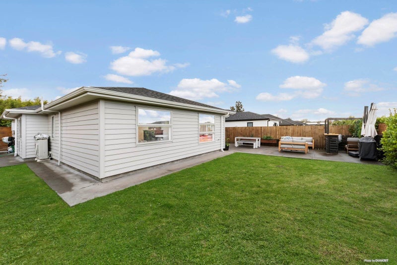 101 Station Road, Kumeu - Carousel 14