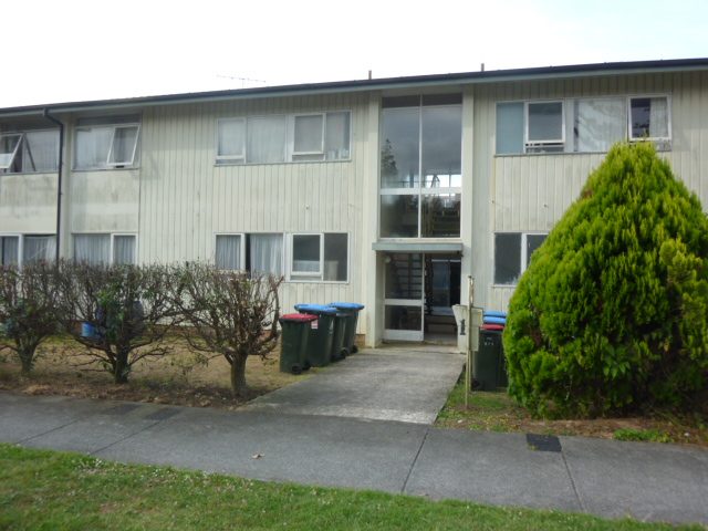 2/1 Epsom Avenue, Epsom, Auckland - Carousel 2