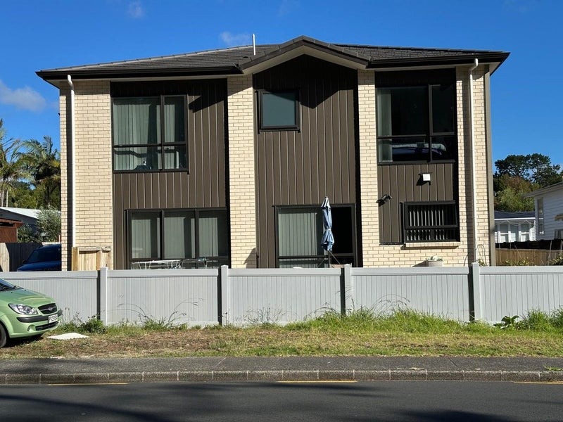 30A Godley Road, Green Bay, Auckland - Carousel 1