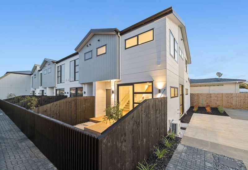 107A Rathgar Road, Henderson, Auckland - Carousel 1