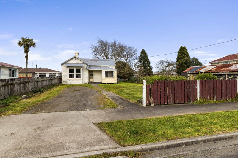 7 London Street, Eltham, Eltham - Carousel 1