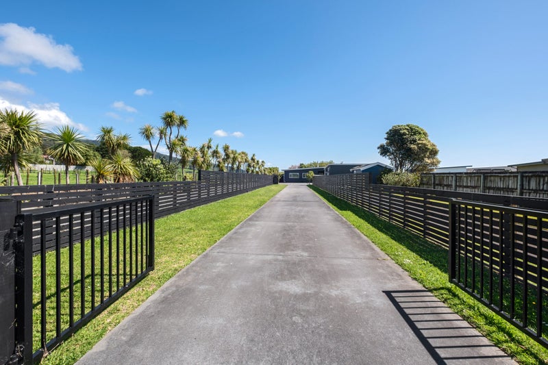 130A Wairau Road, Oakura, Oakura - Carousel 21