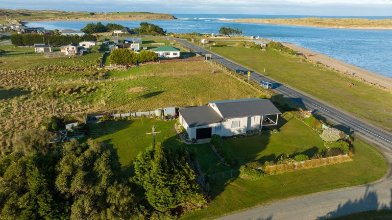 4 Mersey Street, Fortrose, Southland, Southland - Carousel 1