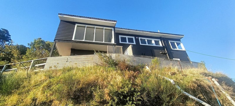 120 Nicholson Road, Khandallah, Wellington - Carousel 2