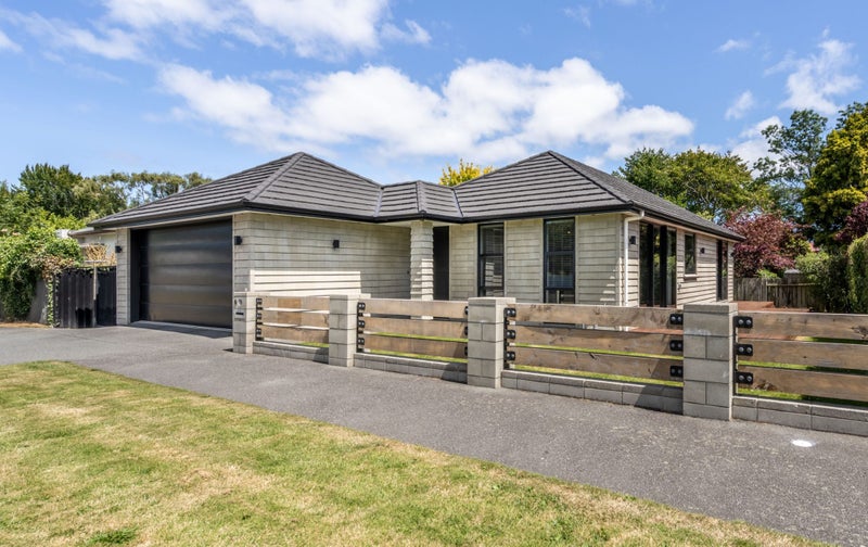 4 Lees Street, Gladstone, Invercargill - Carousel 1