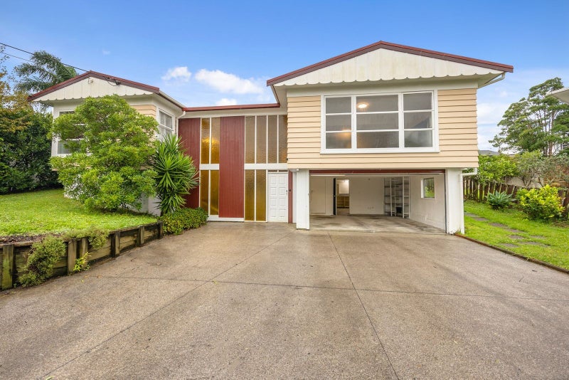 13 Park Hill Road, Birkenhead, Auckland - Carousel 1