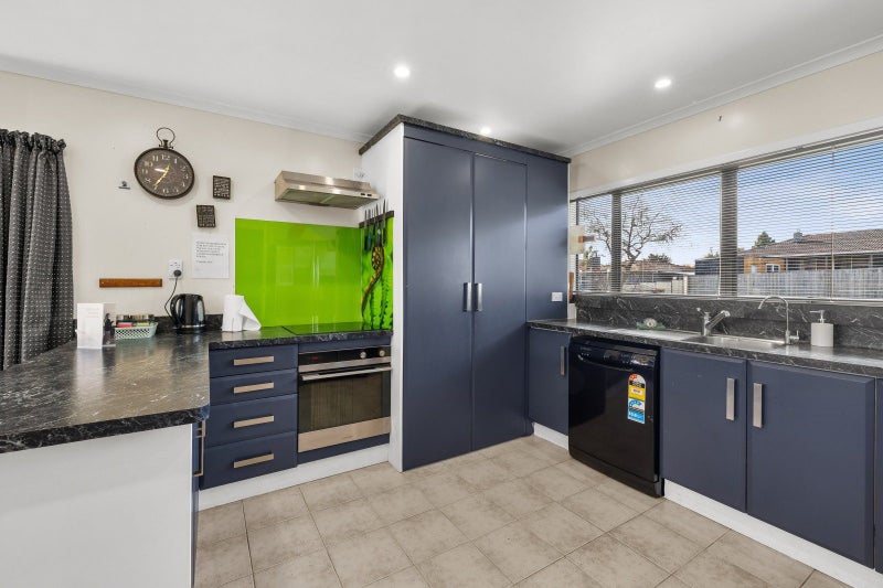 6 Rinaha Place, Koutu, Rotorua, Bay Of Plenty - Carousel 2