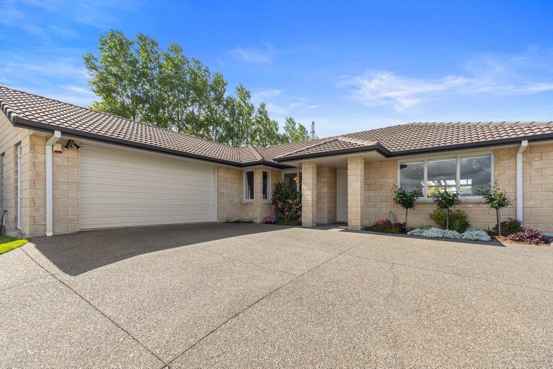 10 Carex Close, Pyes Pa, Tauranga - Carousel 25