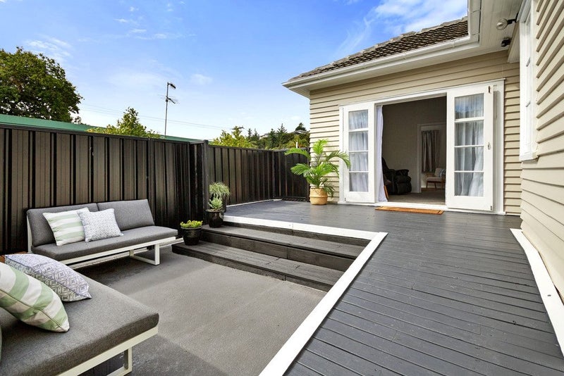 1/223 Stokes Valley Road, Stokes Valley, Lower Hutt - Carousel 1