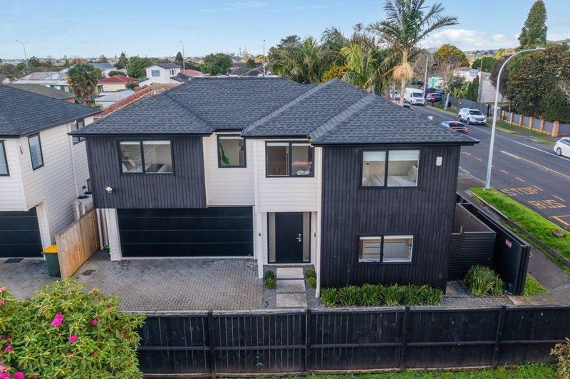 11A Avondale Road, Avondale, Auckland - Carousel 1
