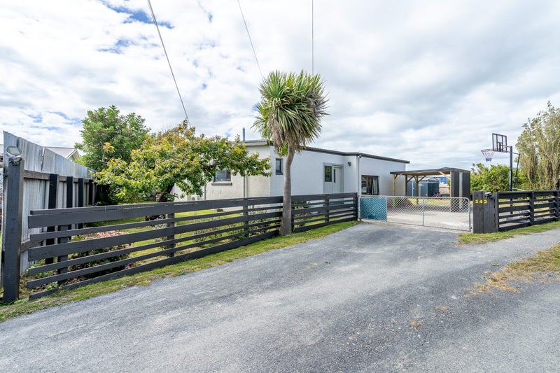 242 Princes Street, Strathern, Invercargill - Carousel 1