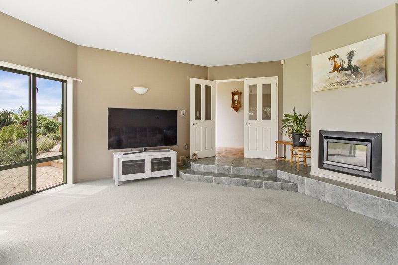 223 White Road, Milford - Carousel 2