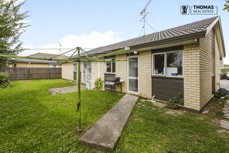 2/24 Horlicks Place, Randwick Park, Auckland - Carousel 2