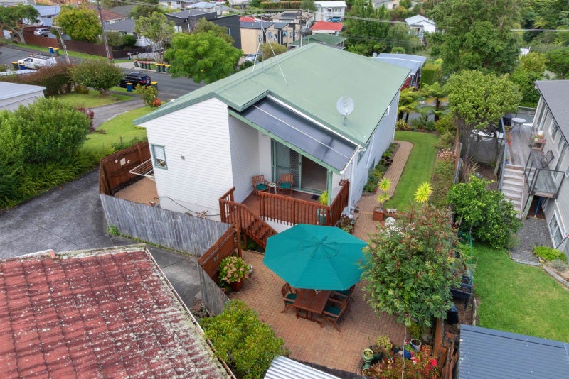 1/21 Peach Road, Glenfield, Auckland - Carousel 2