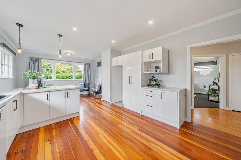 2A Stephen Street, Trentham, Upper Hutt - Carousel 1